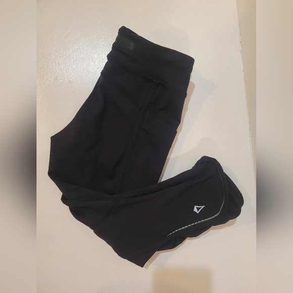 IVIVVA GIRLS BY LULULEMON SZ 8 - Picture 7 of 8